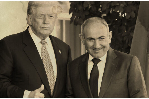 U.S. Eurasian trade strategy discussion between President Trump and Prime Minister Pashinyan giving thumbs up